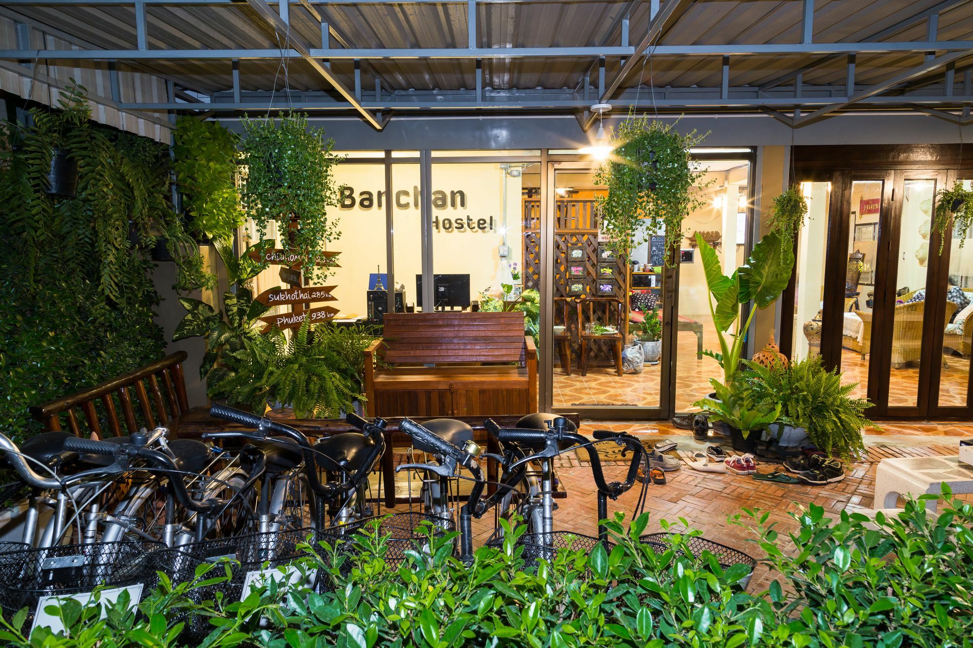 Banchan Hostel Phra Nakhon Si Ayutthaya Exterior photo